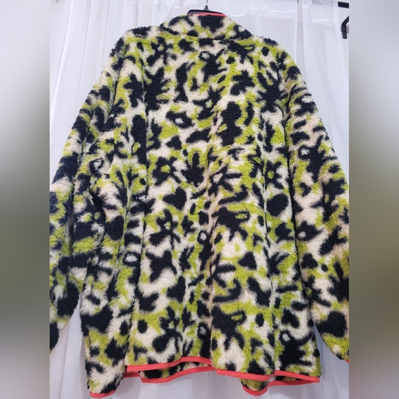 Black History Month Plus Size Limitless Faux Fur Jacket - Ivory Animal Icon 4X - Picture 12 of 13